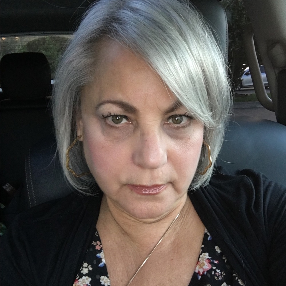Meet your Posher, Evalee